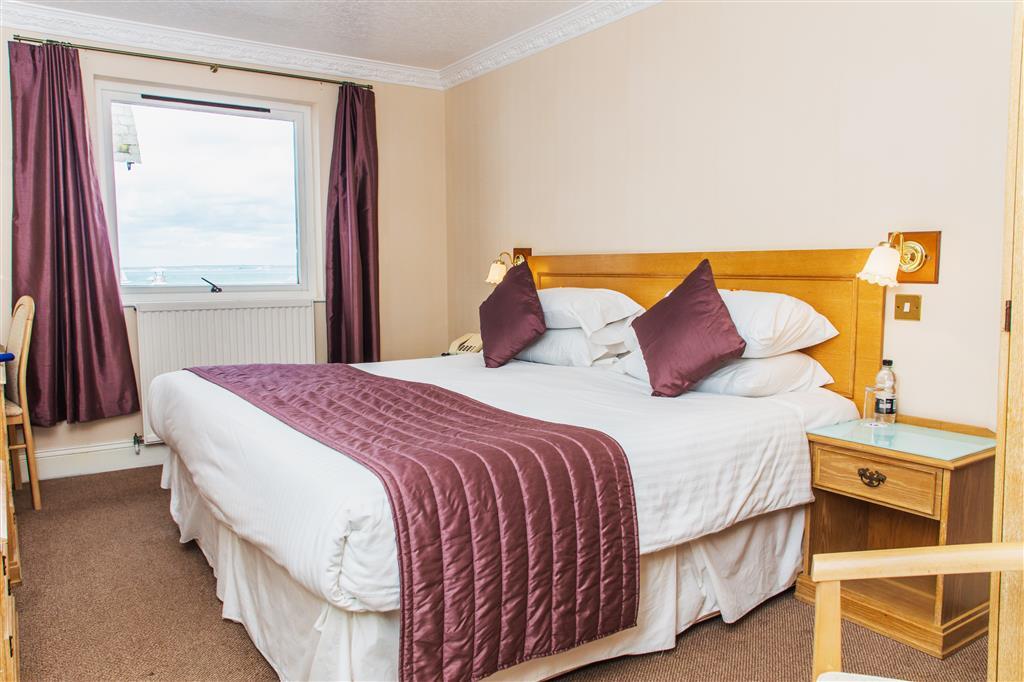Best Western New Holmwood Hotel Cowes  Szoba fotó